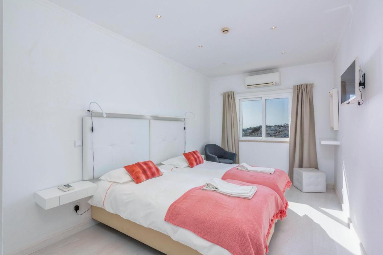Old Town Beach Apartments อัลบูเฟรา ภายนอก รูปภาพ