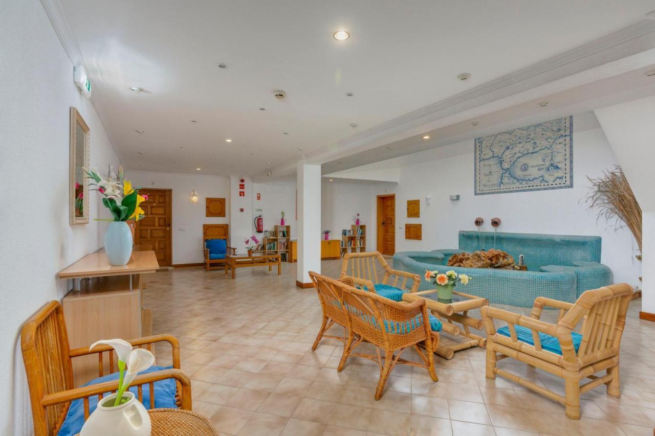 Old Town Beach Apartments อัลบูเฟรา ภายนอก รูปภาพ