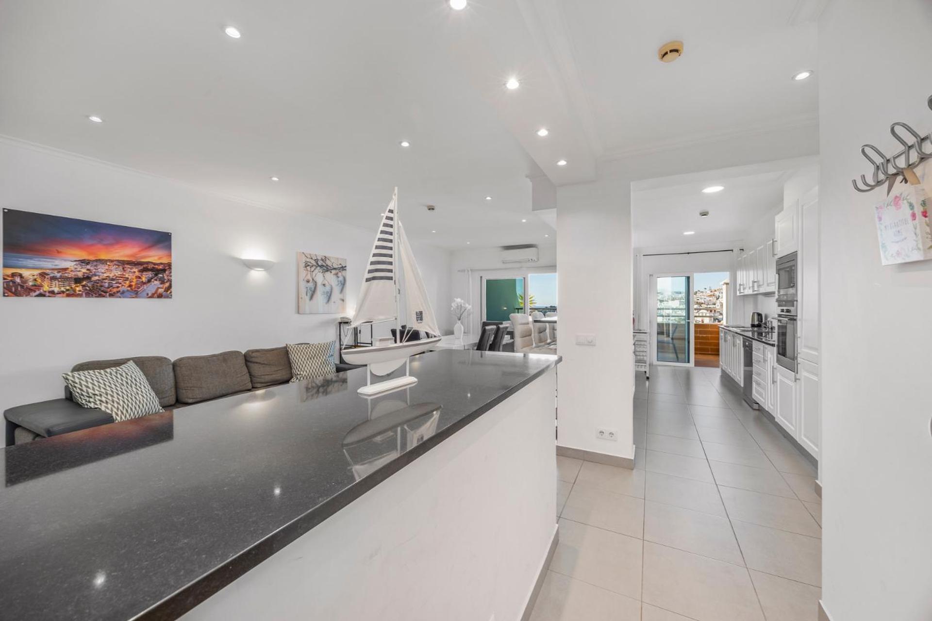 Old Town Beach Apartments อัลบูเฟรา ภายนอก รูปภาพ